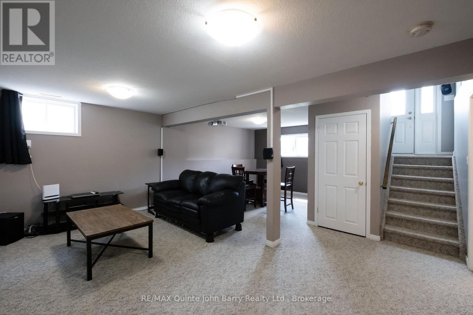 152 NICHOLAS STREET - 16