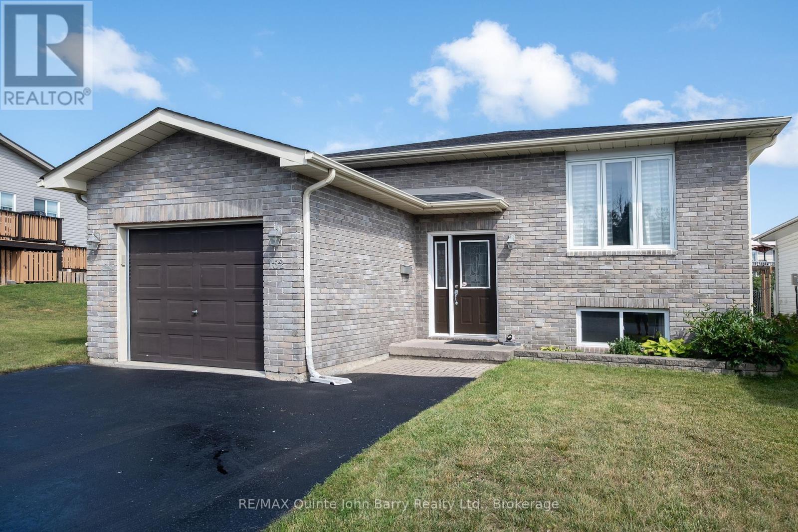 152 NICHOLAS STREET - 2
