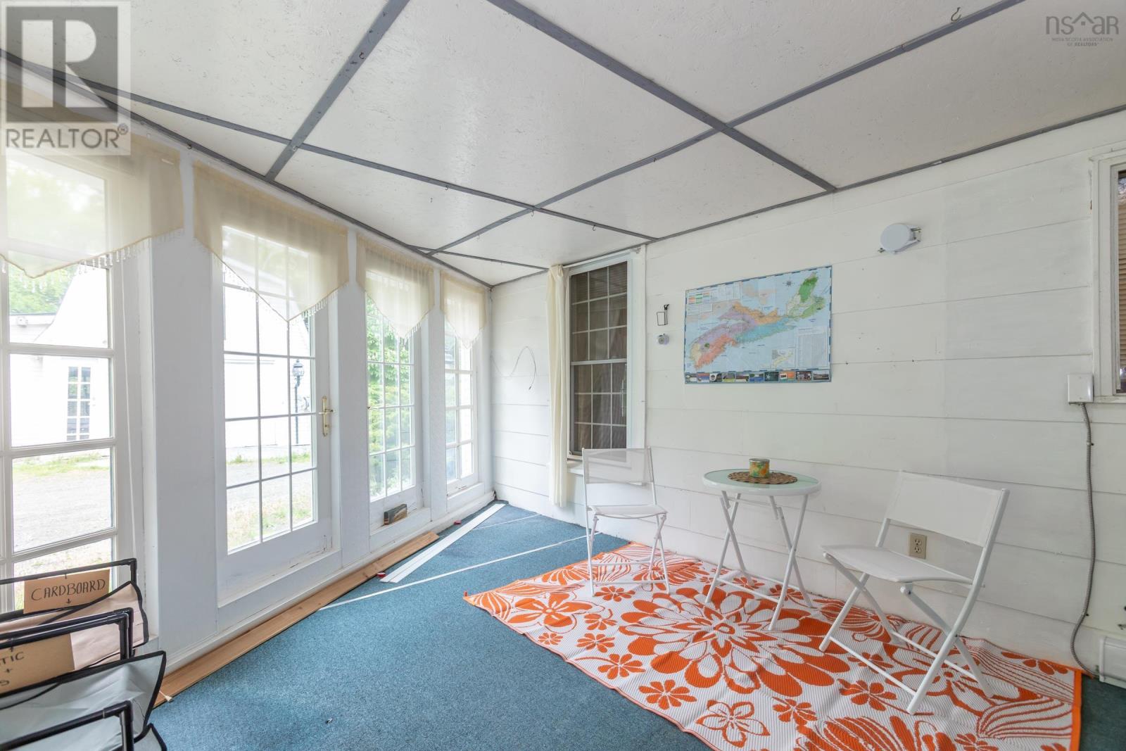 2526 Highway 1 - 40