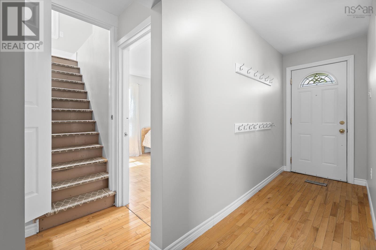 6474 Roslyn Road - 14