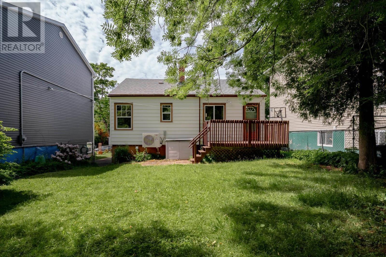 6474 Roslyn Road - 38