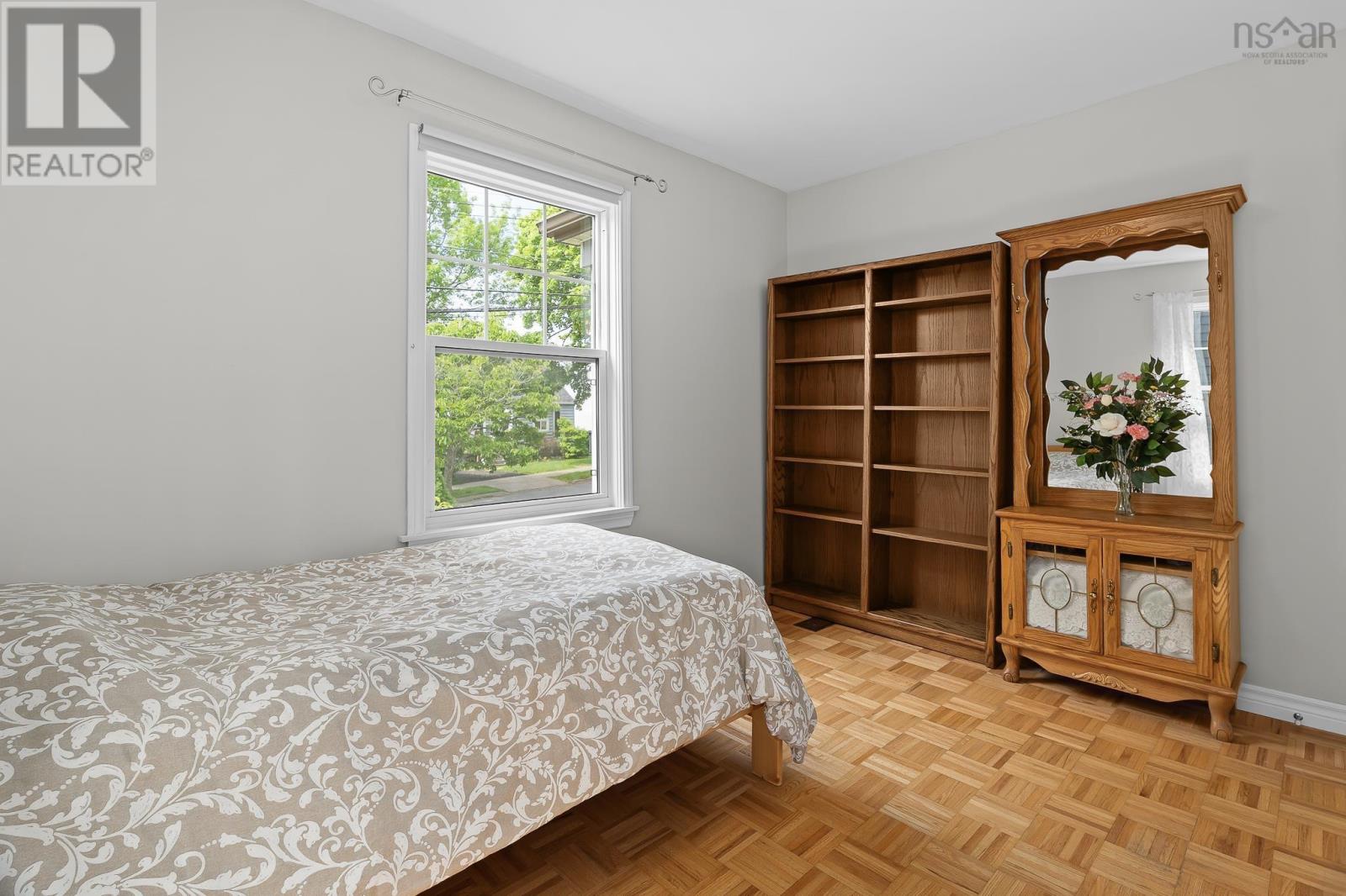 6474 Roslyn Road - 17