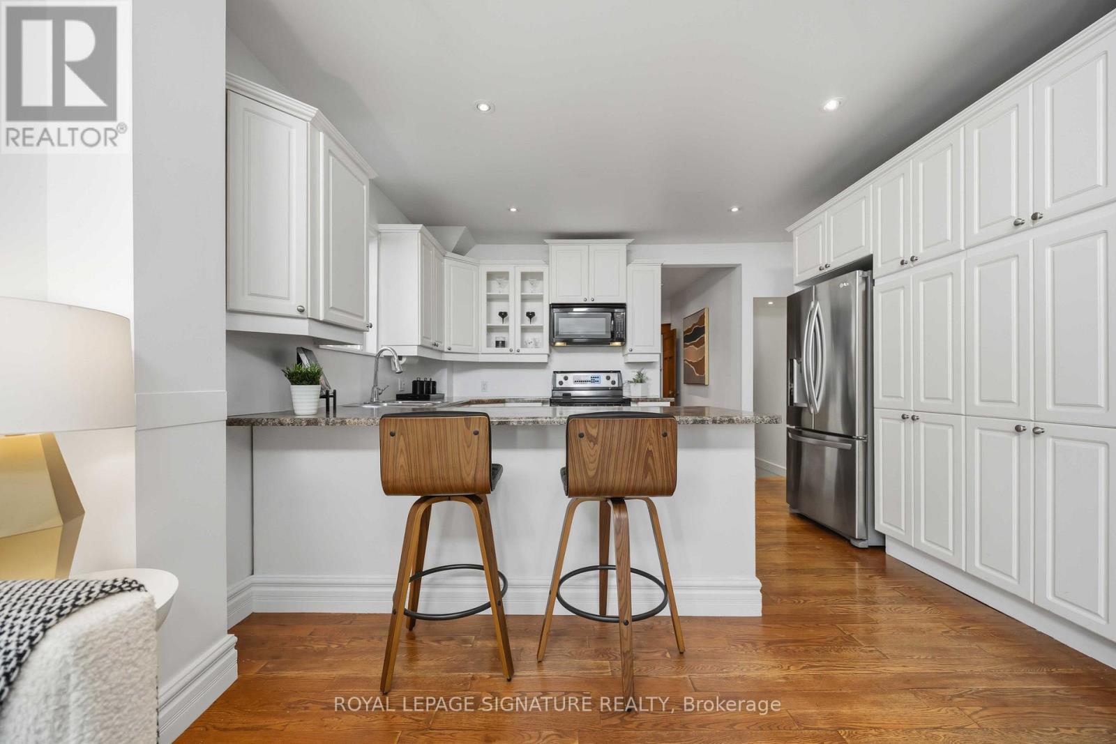 110 GILLARD AVENUE - 19