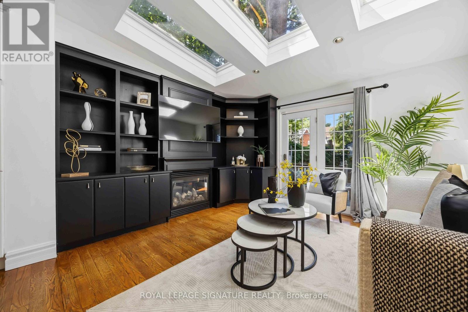 110 GILLARD AVENUE - 22