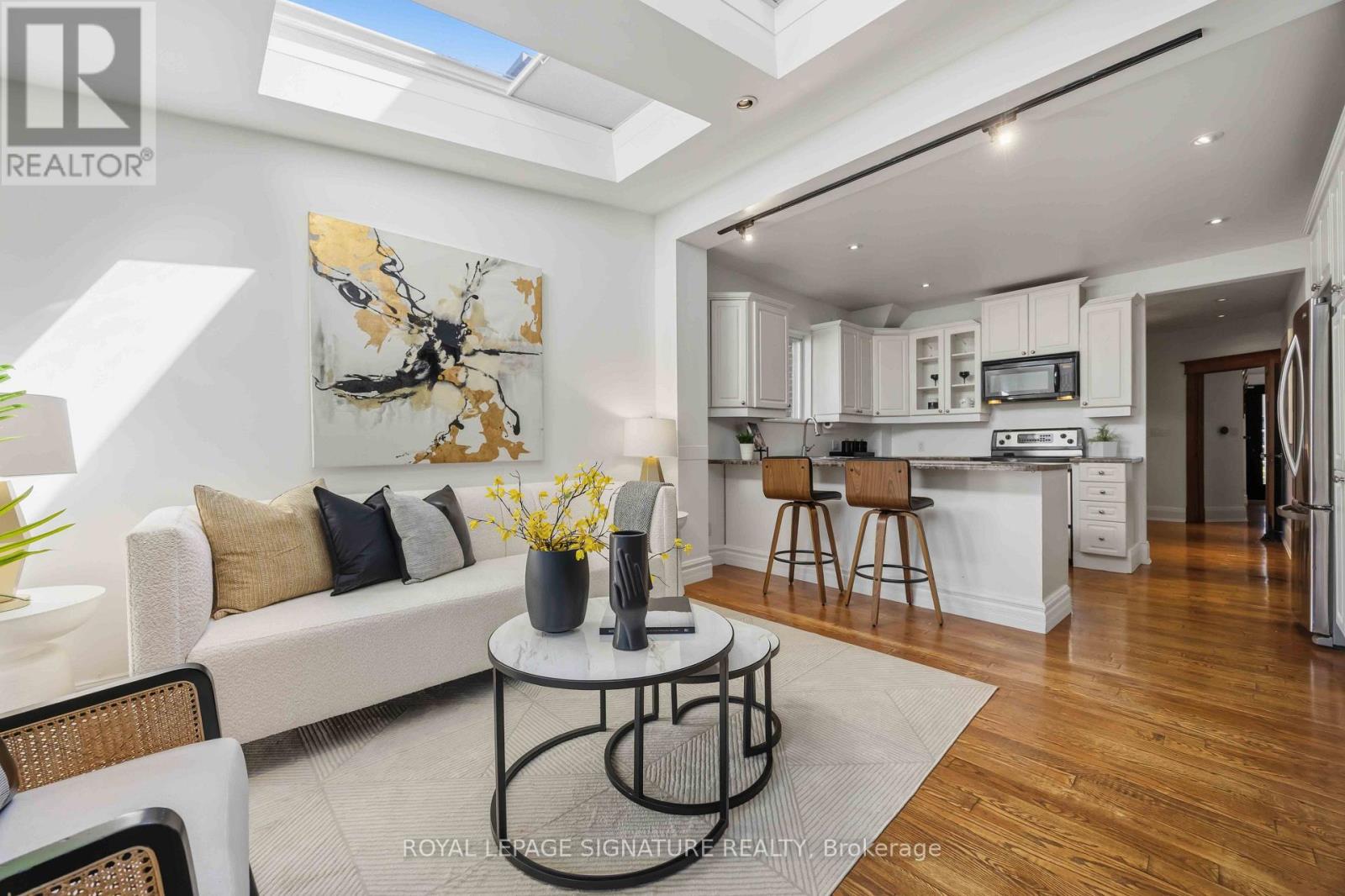 110 GILLARD AVENUE - 23