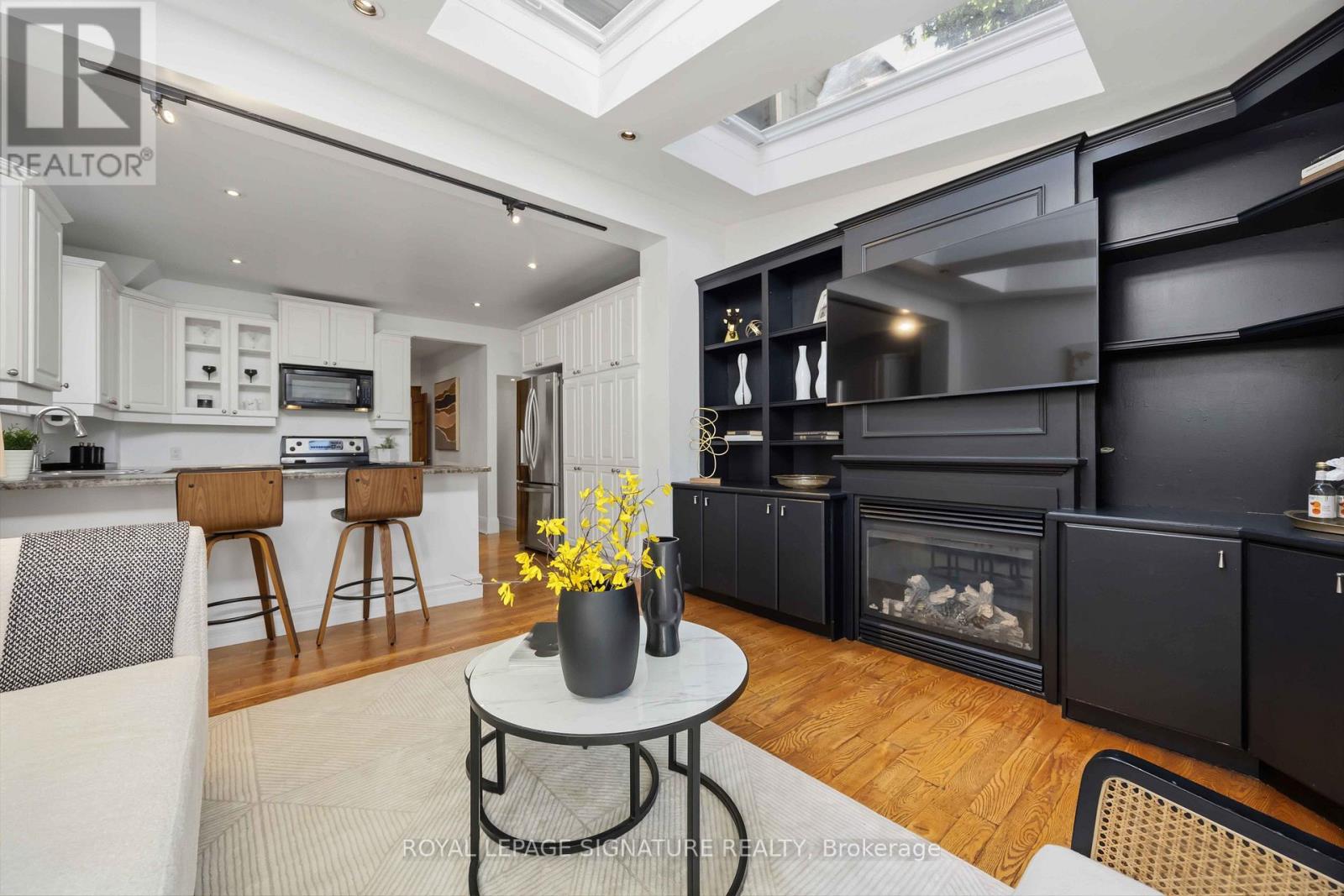 110 GILLARD AVENUE - 24