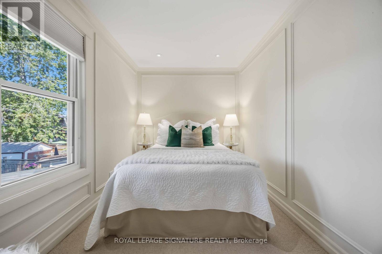 110 GILLARD AVENUE - 26