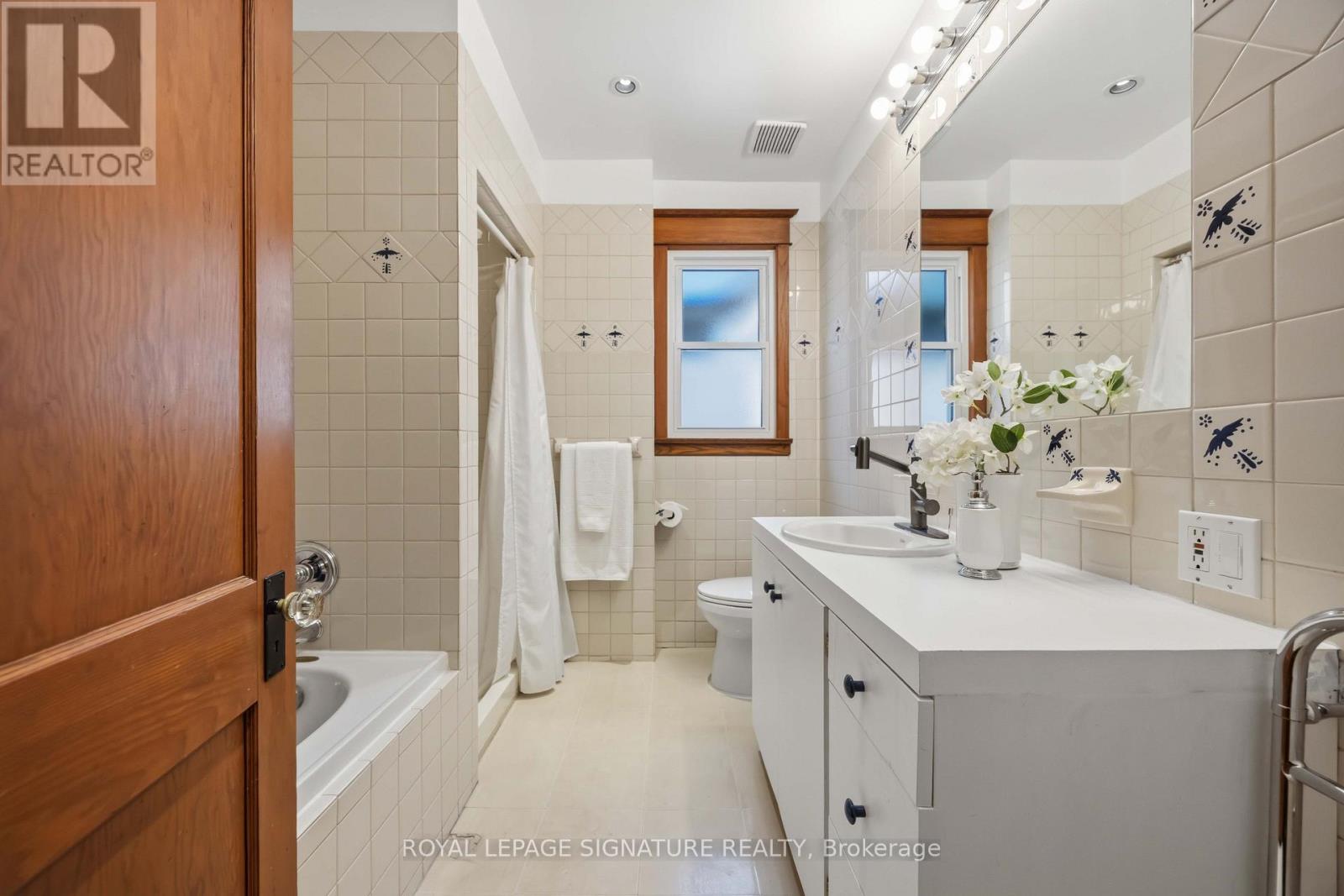110 GILLARD AVENUE - 31