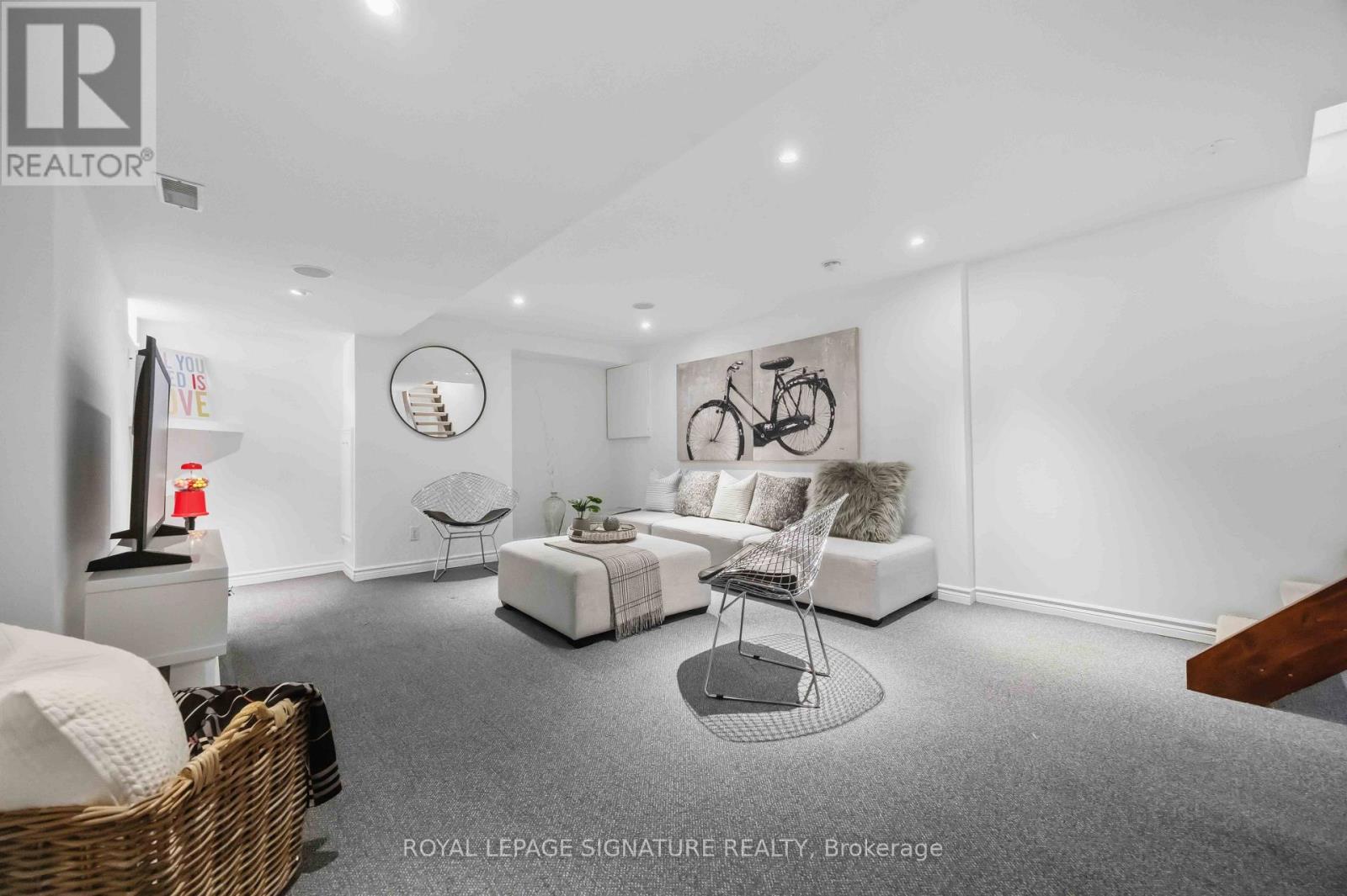 110 GILLARD AVENUE - 39