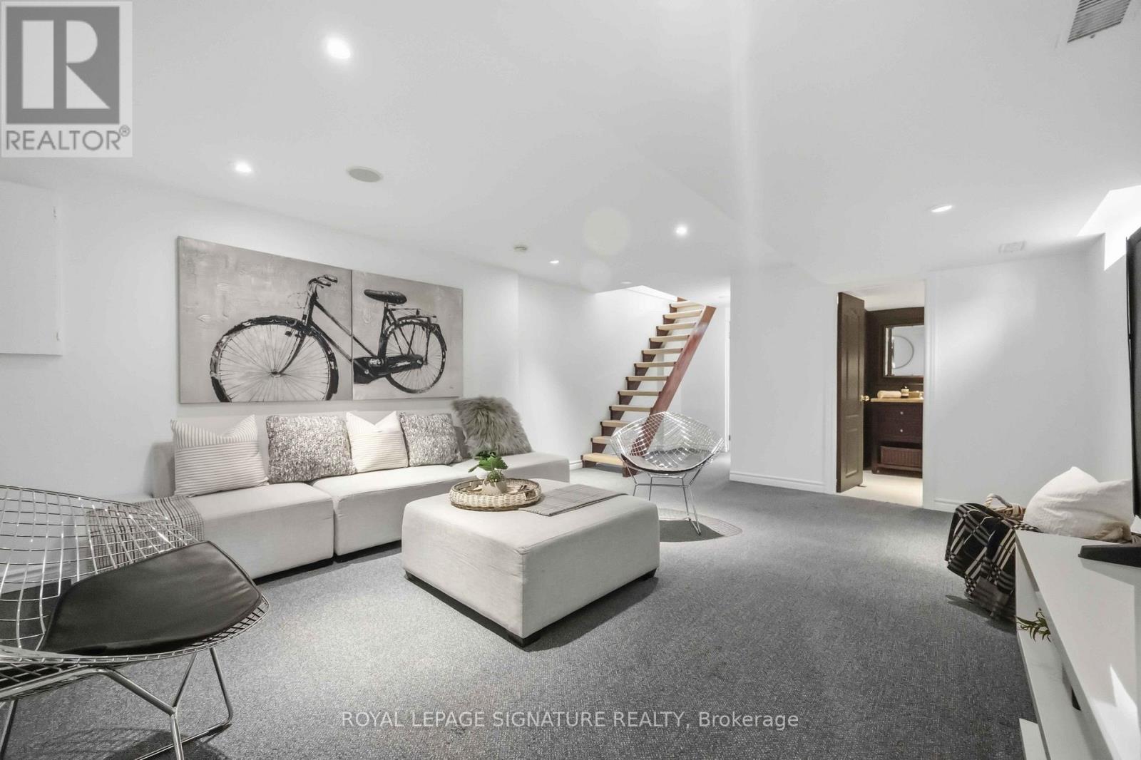 110 GILLARD AVENUE - 40