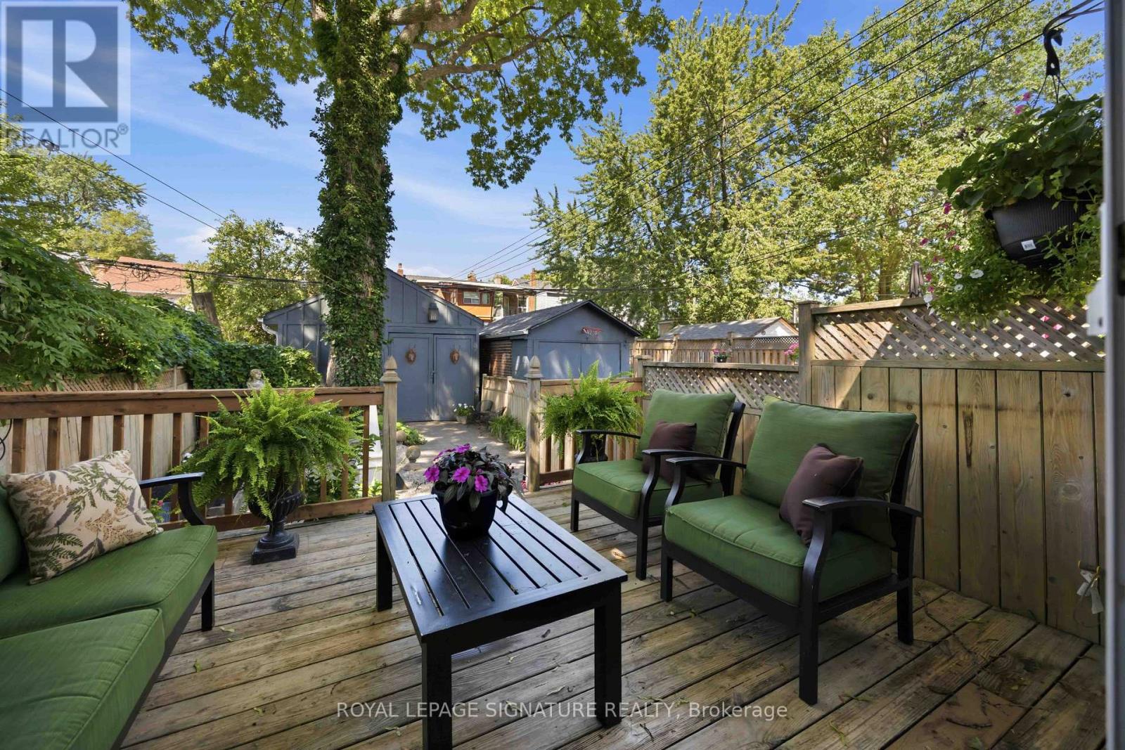 110 GILLARD AVENUE - 44