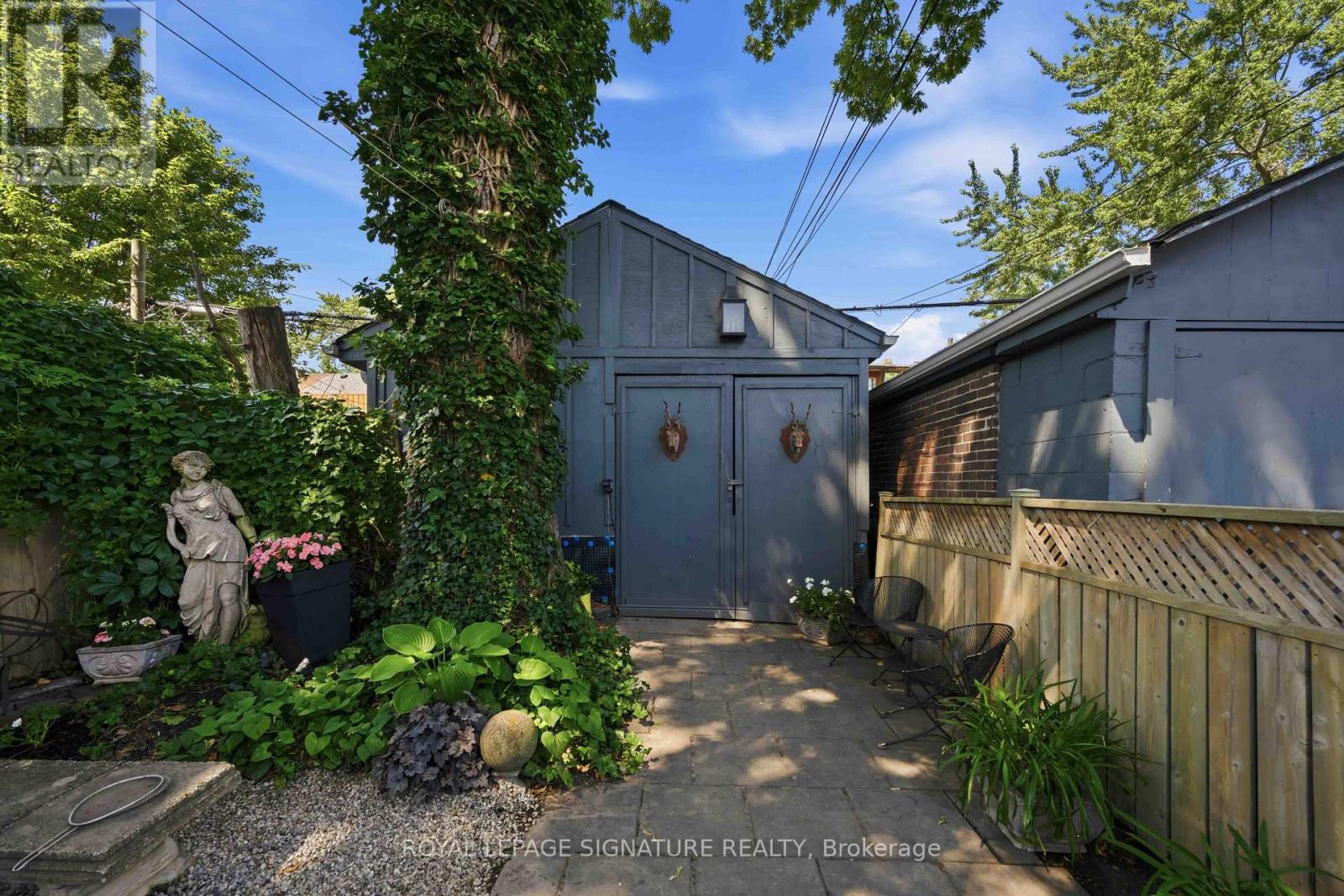 110 GILLARD AVENUE - 49