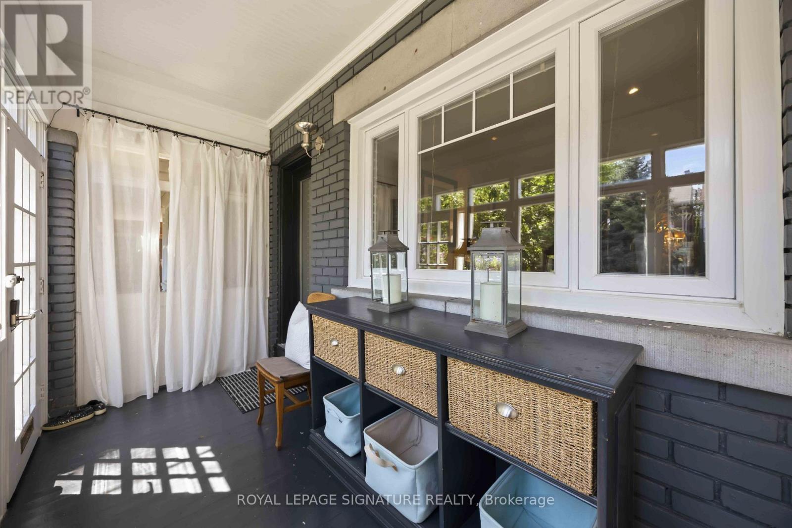 110 GILLARD AVENUE - 5