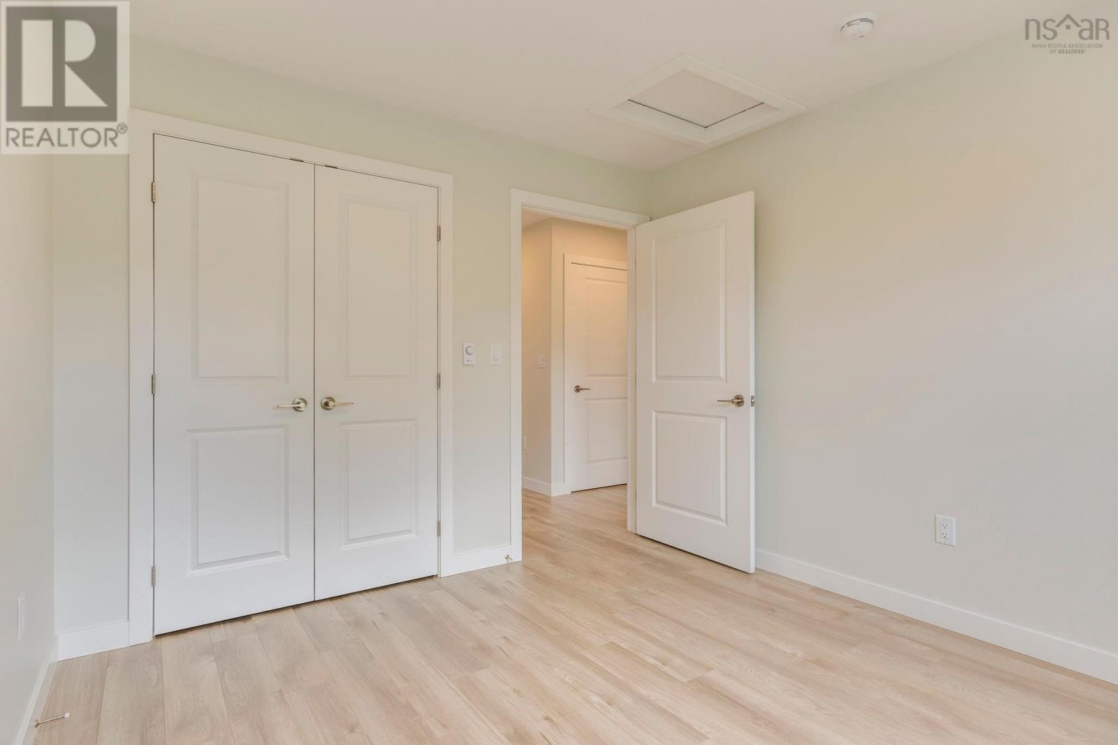 DA-59 201 Darner Drive - 29