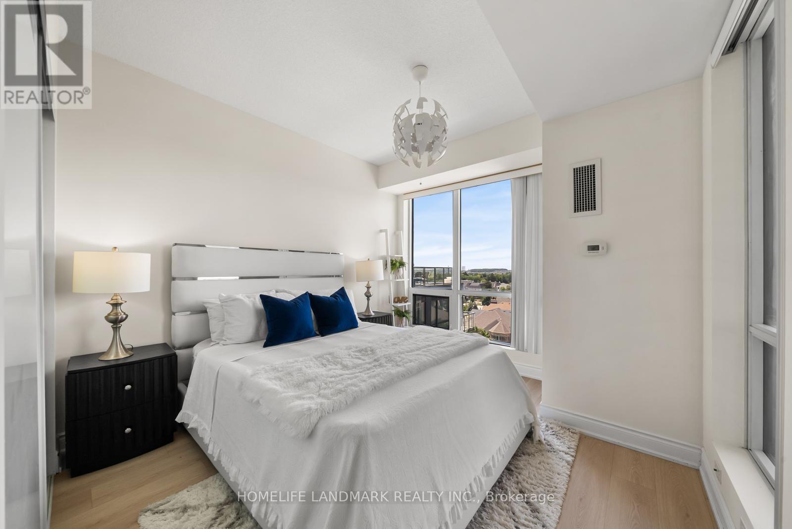 #702A 9088 YONGE STREET - 13
