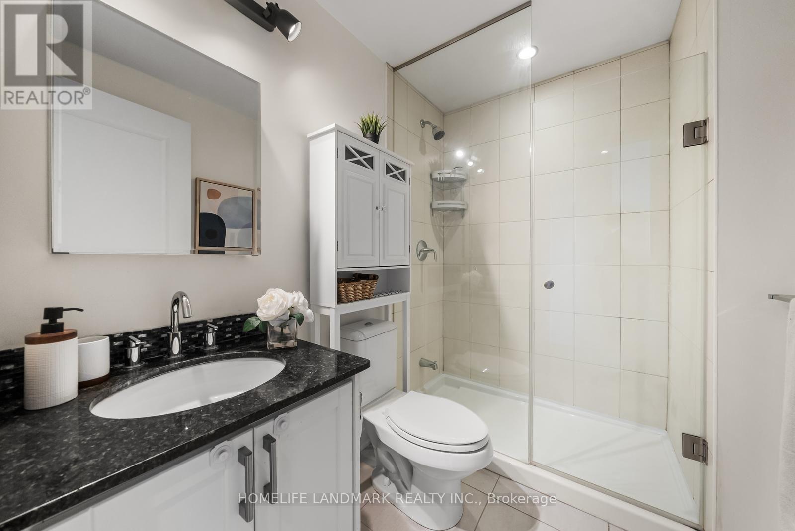 #702A 9088 YONGE STREET - 16