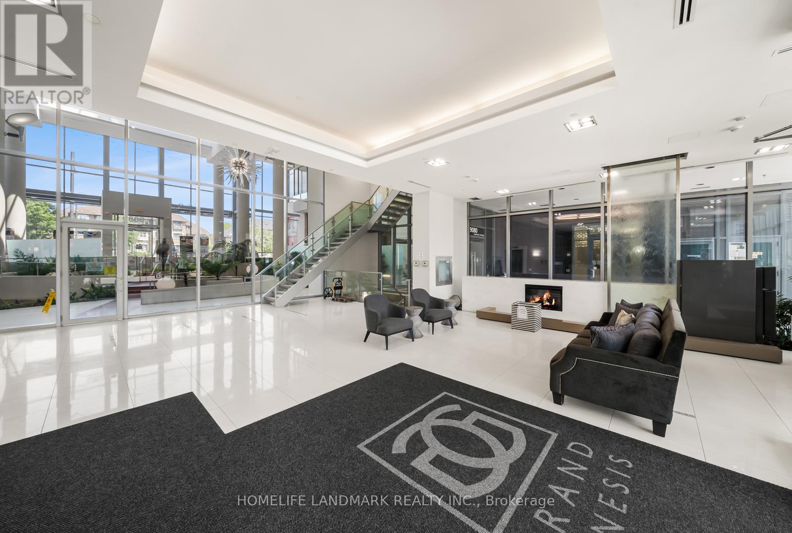 #702A 9088 YONGE STREET - 23