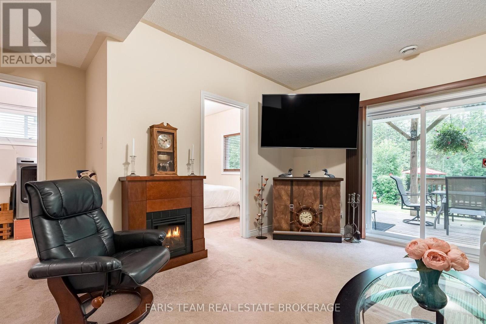 47 GEORGIAS WALK - 20