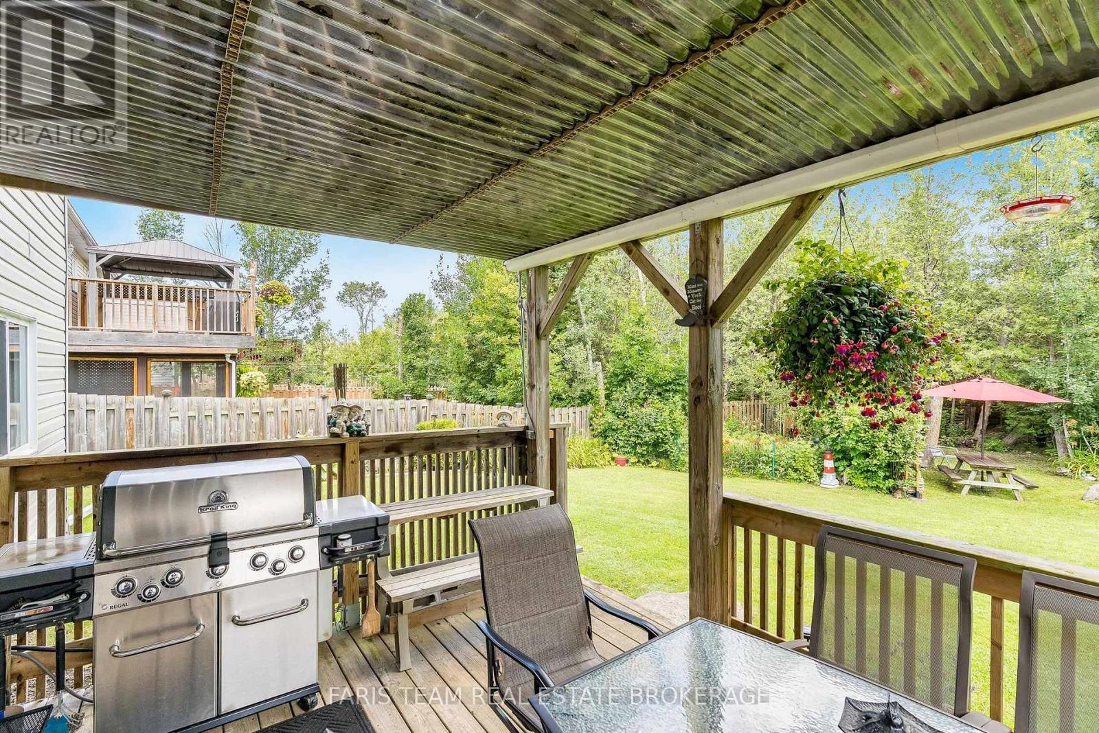 47 GEORGIAS WALK - 28