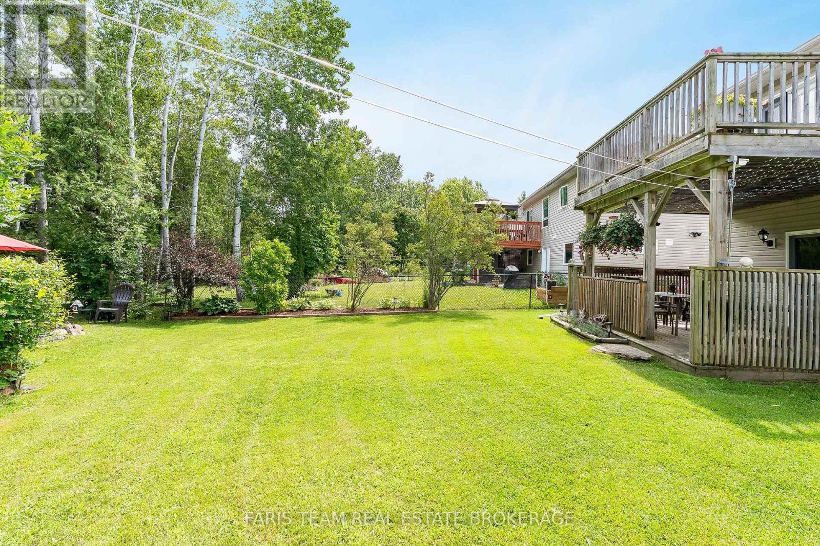 47 GEORGIAS WALK - 30