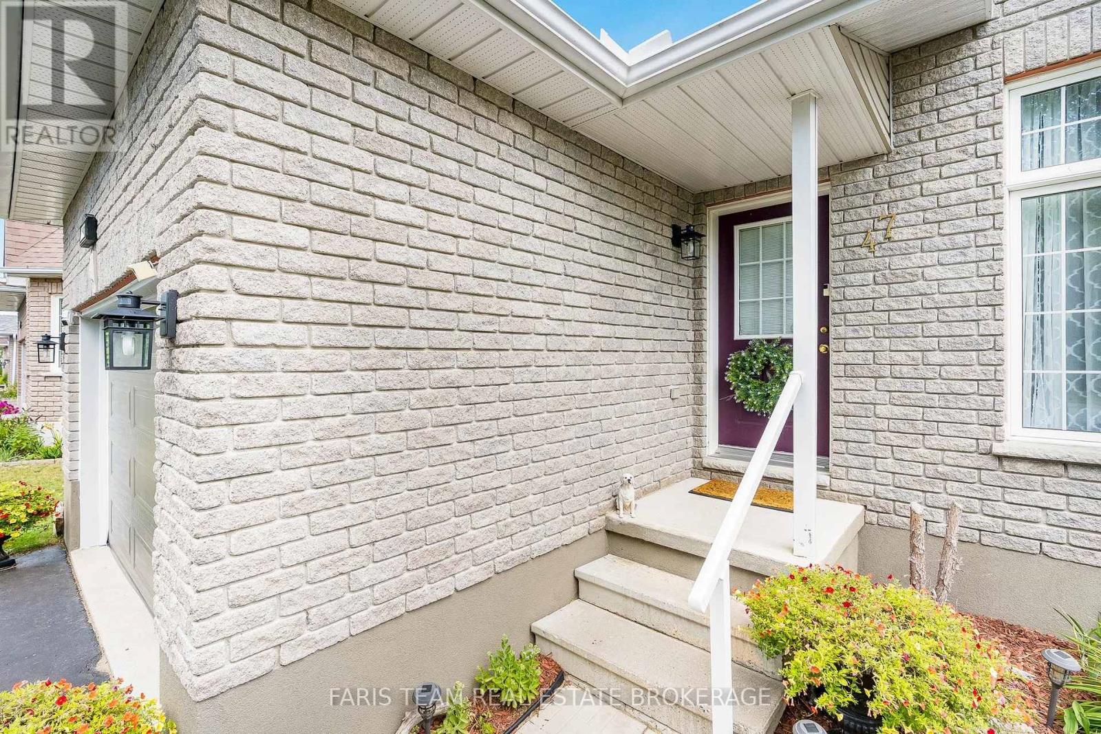 47 GEORGIAS WALK - 5