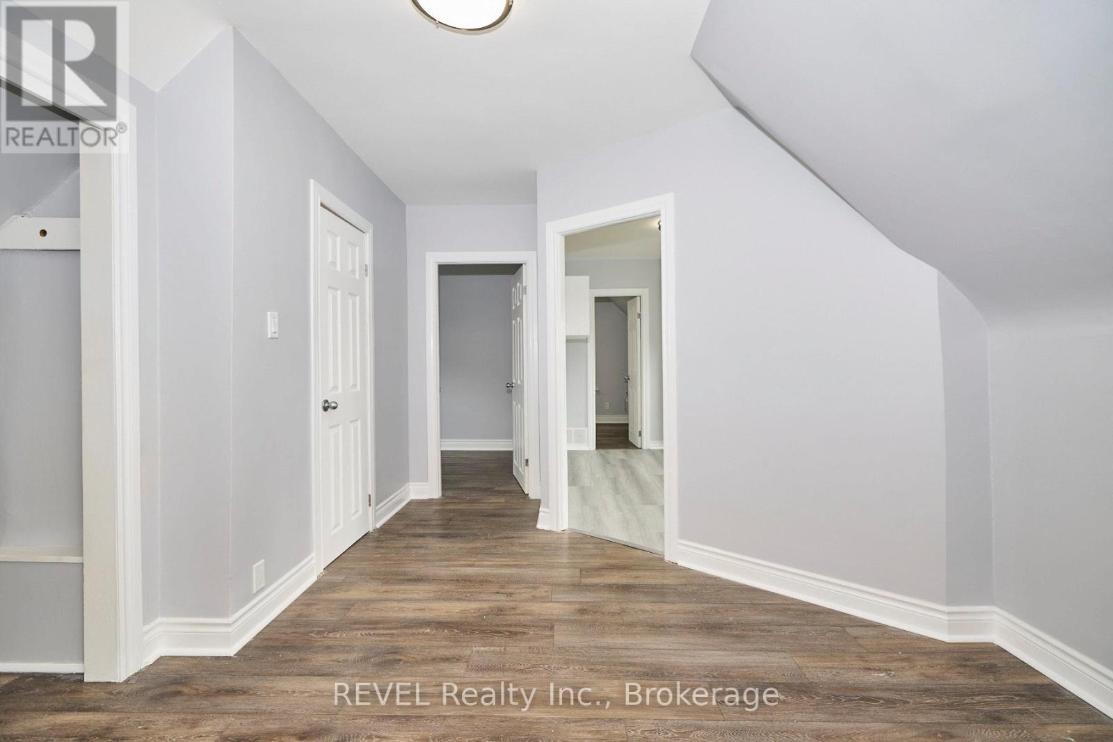 43 COSBY AVENUE - 12