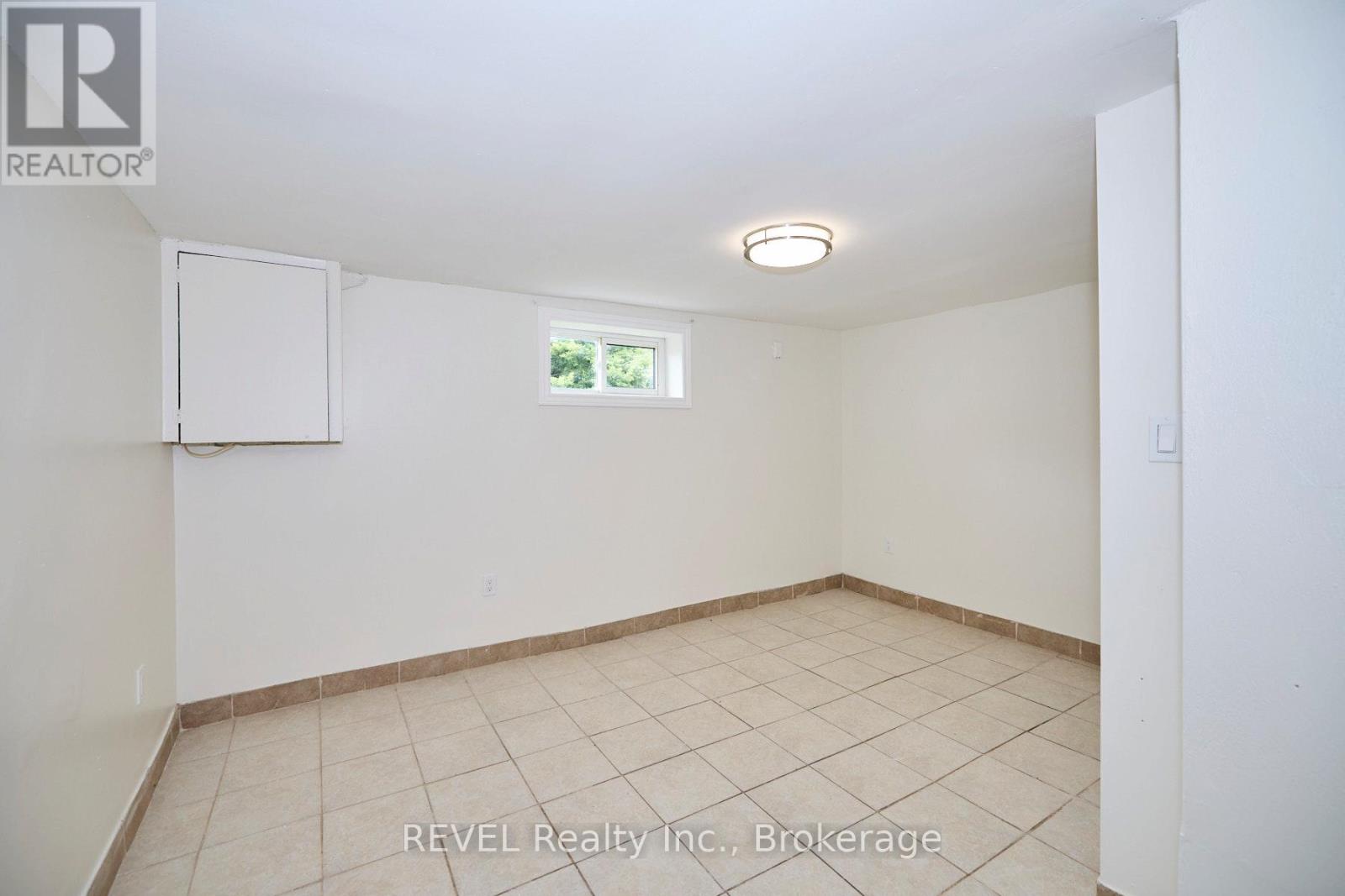 43 COSBY AVENUE - 21