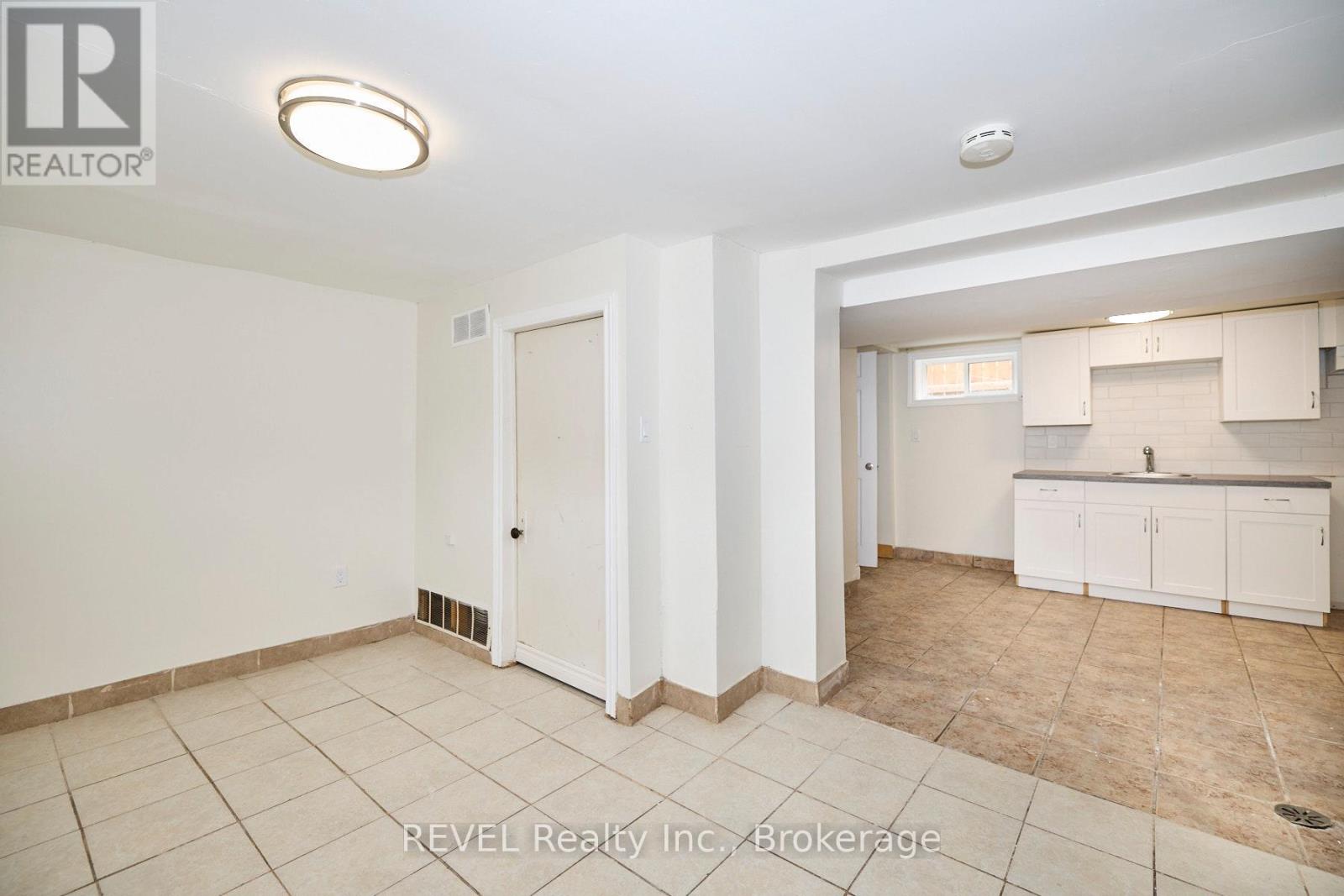 43 COSBY AVENUE - 22