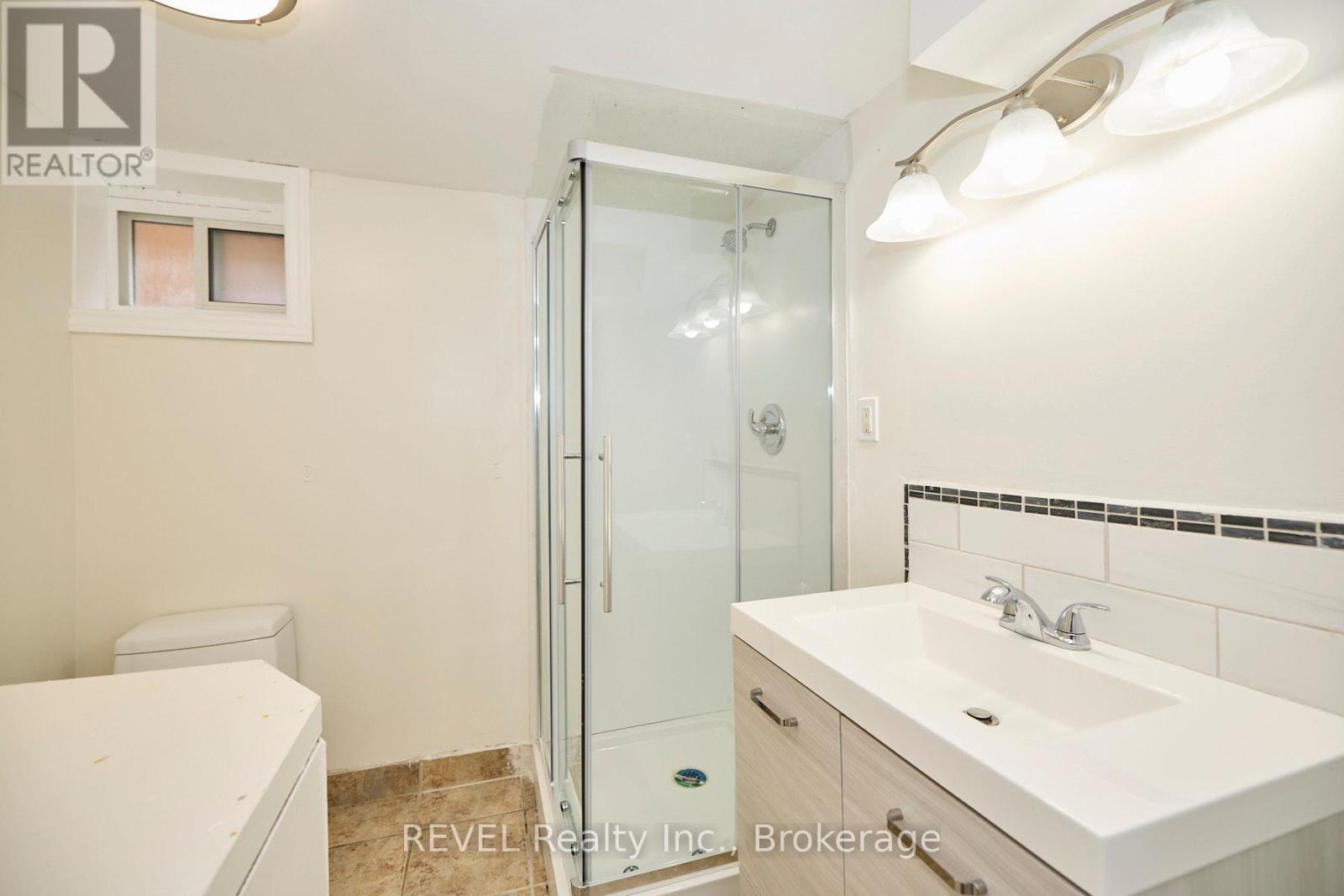 43 COSBY AVENUE - 24