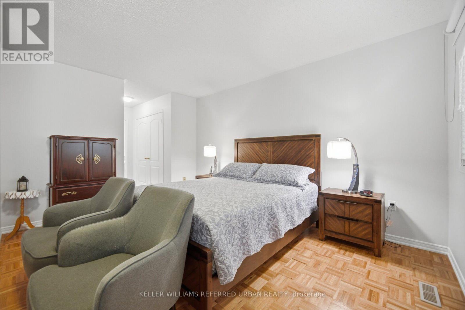 19 SOFTNEEDLE AVENUE - 17