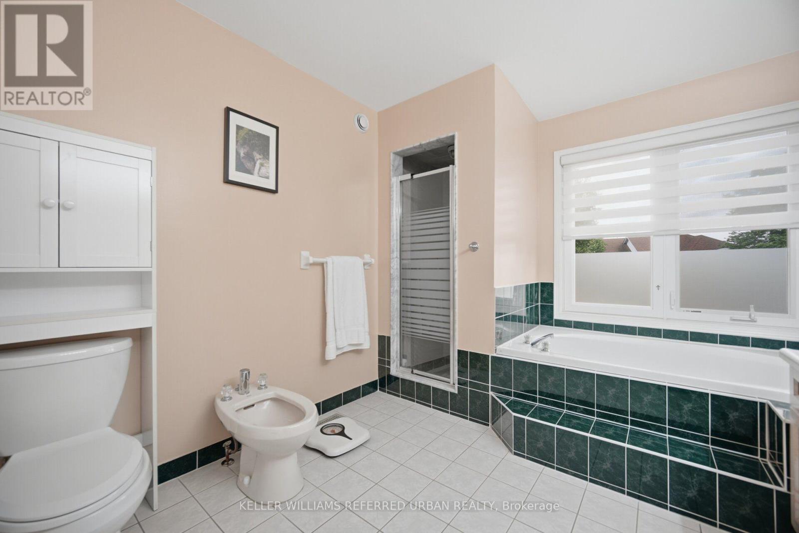19 SOFTNEEDLE AVENUE - 21