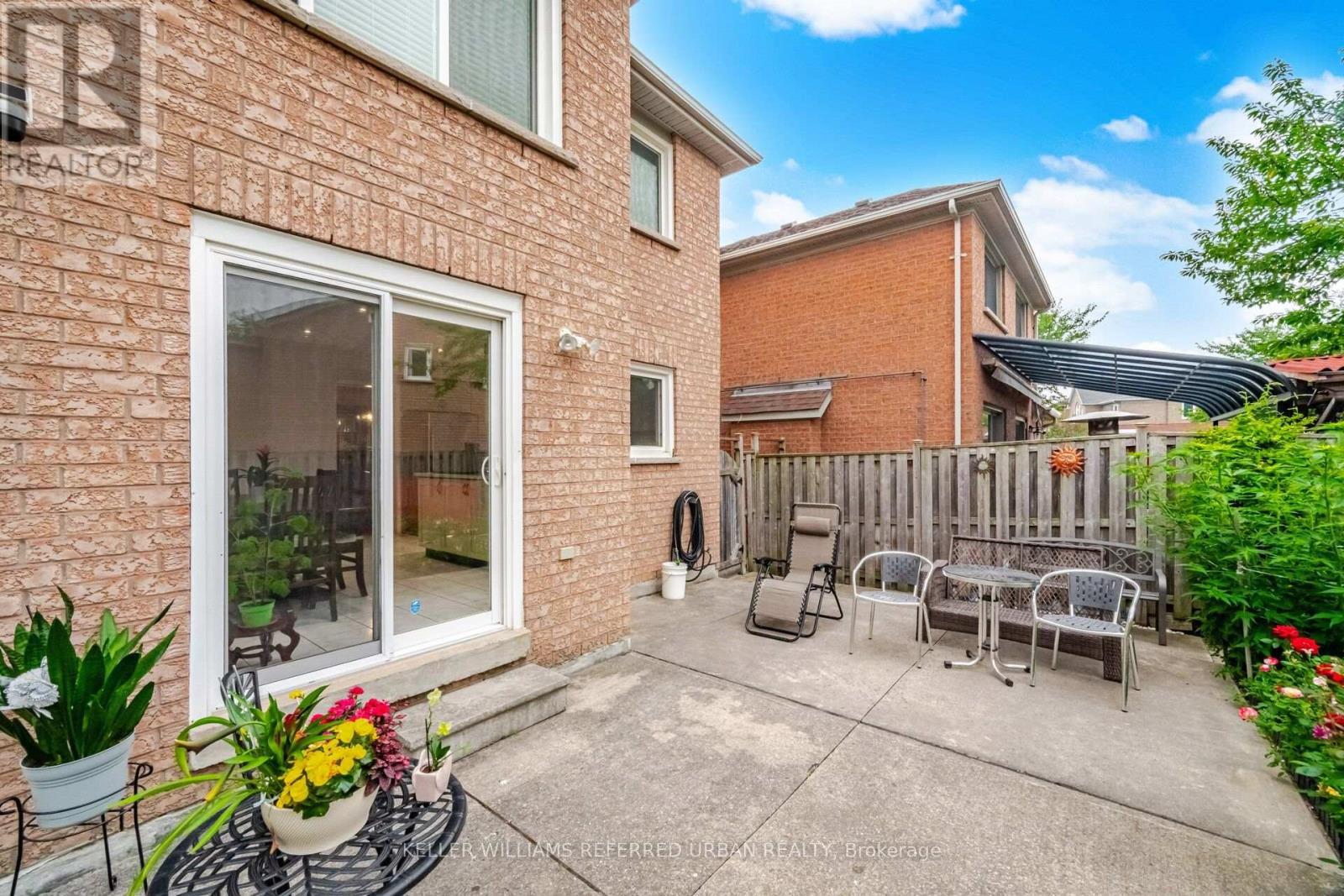 19 SOFTNEEDLE AVENUE - 31