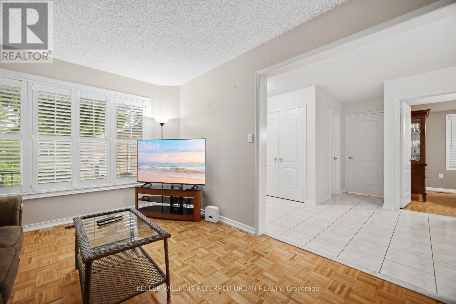 19 SOFTNEEDLE AVENUE - 5