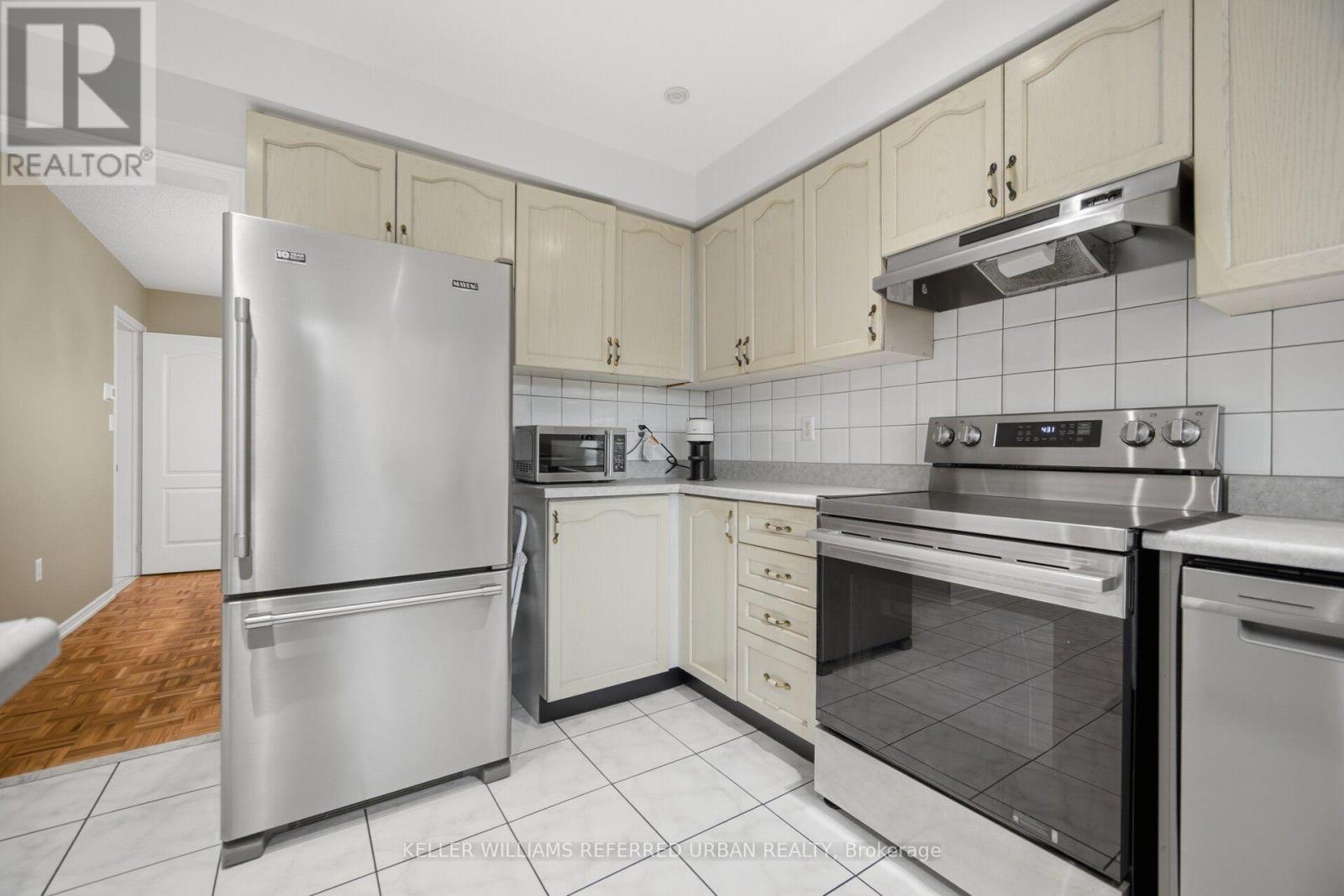 19 SOFTNEEDLE AVENUE - 9