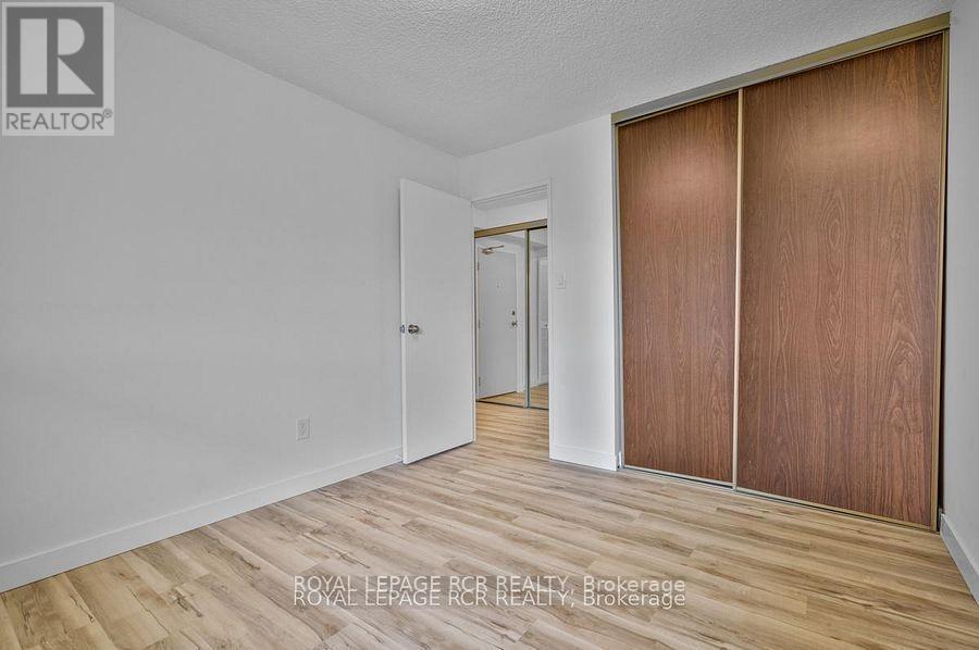 #205 1535 LAKESHORE ROAD E - Image 17