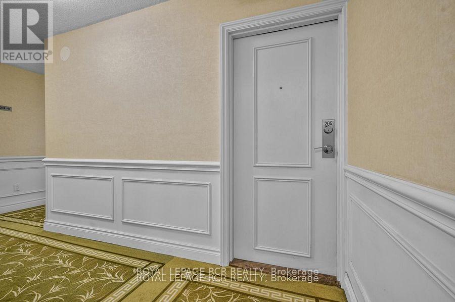 #205 1535 LAKESHORE ROAD E - Image 22