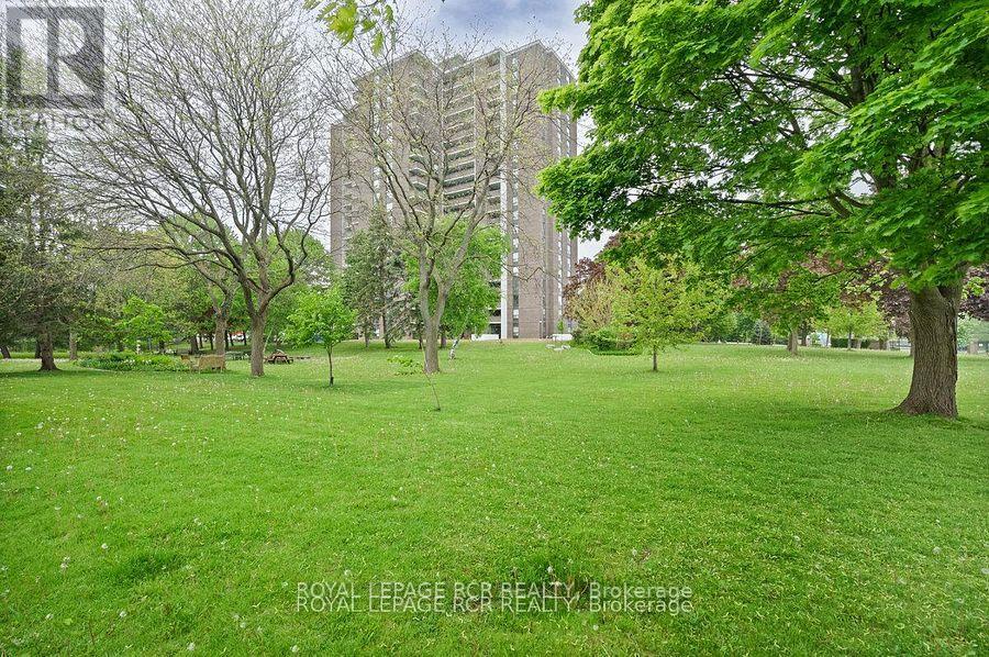 #205 1535 LAKESHORE ROAD E - Image 38