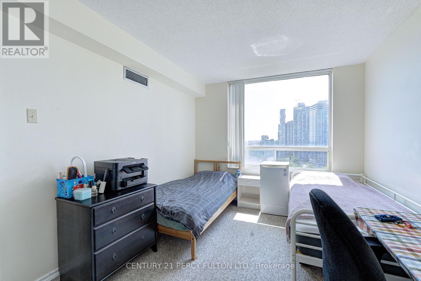 #2006 285 ENFIELD PLACE - Image 10