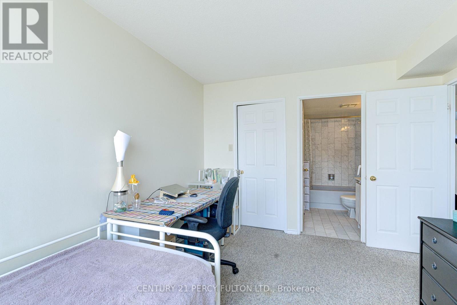 #2006 285 ENFIELD PLACE - Image 11