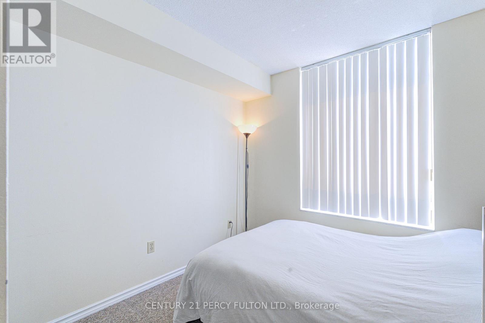 #2006 285 ENFIELD PLACE - Image 14