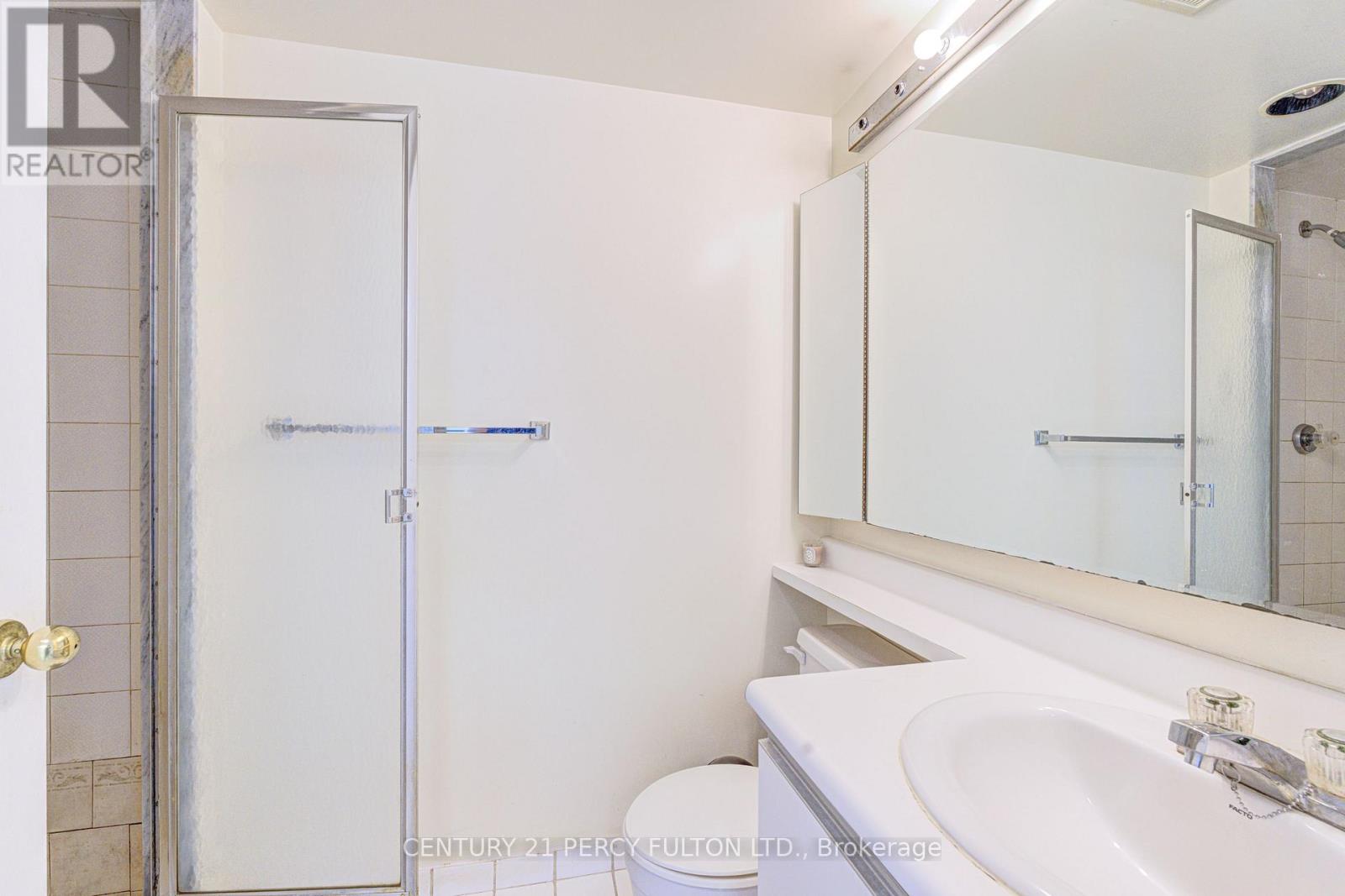 #2006 285 ENFIELD PLACE - Image 17
