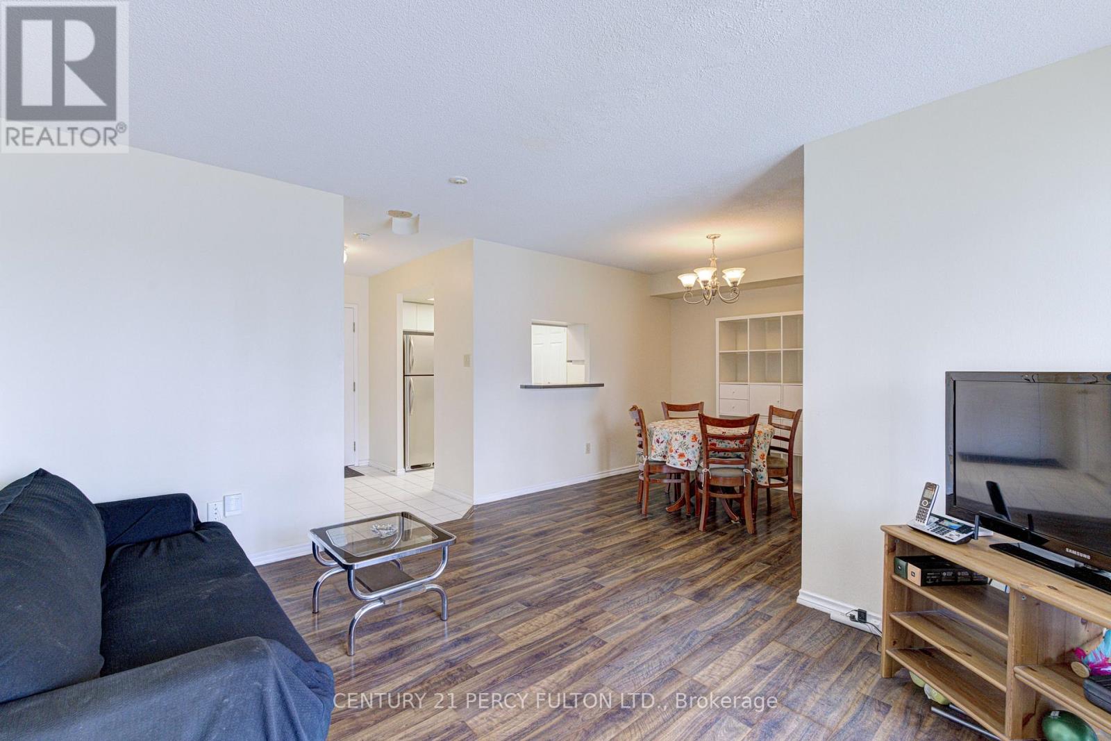 #2006 285 ENFIELD PLACE - Image 7