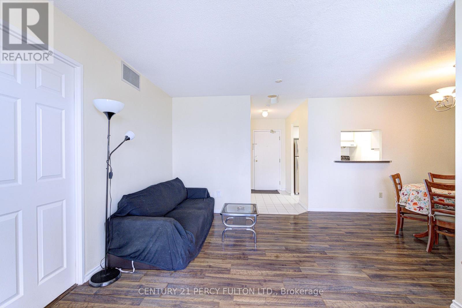 #2006 285 ENFIELD PLACE - Image 8