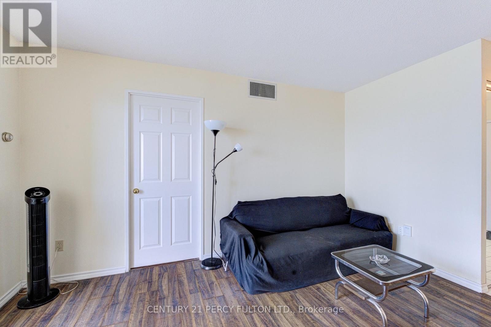 #2006 285 ENFIELD PLACE - Image 9