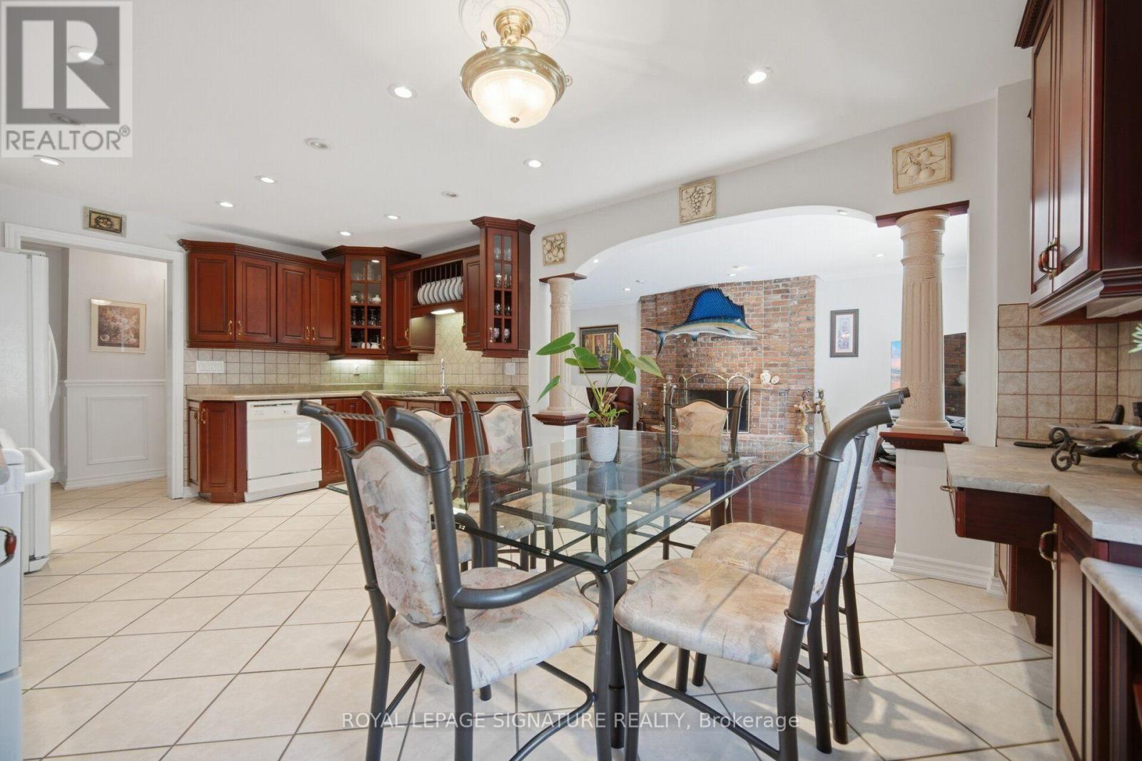 2130 AUTUMN BREEZE DRIVE N - 12