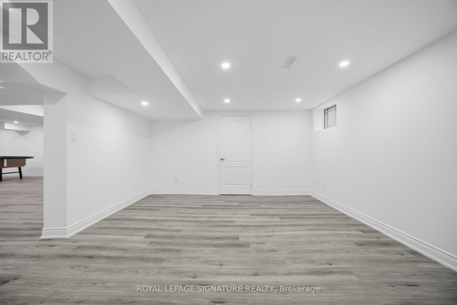2130 AUTUMN BREEZE DRIVE N - 32