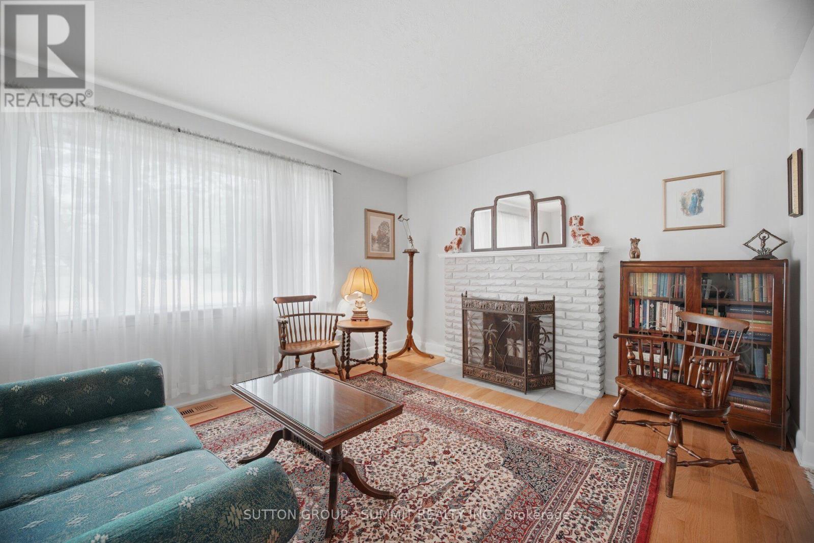 25 ARCH ROAD - 11