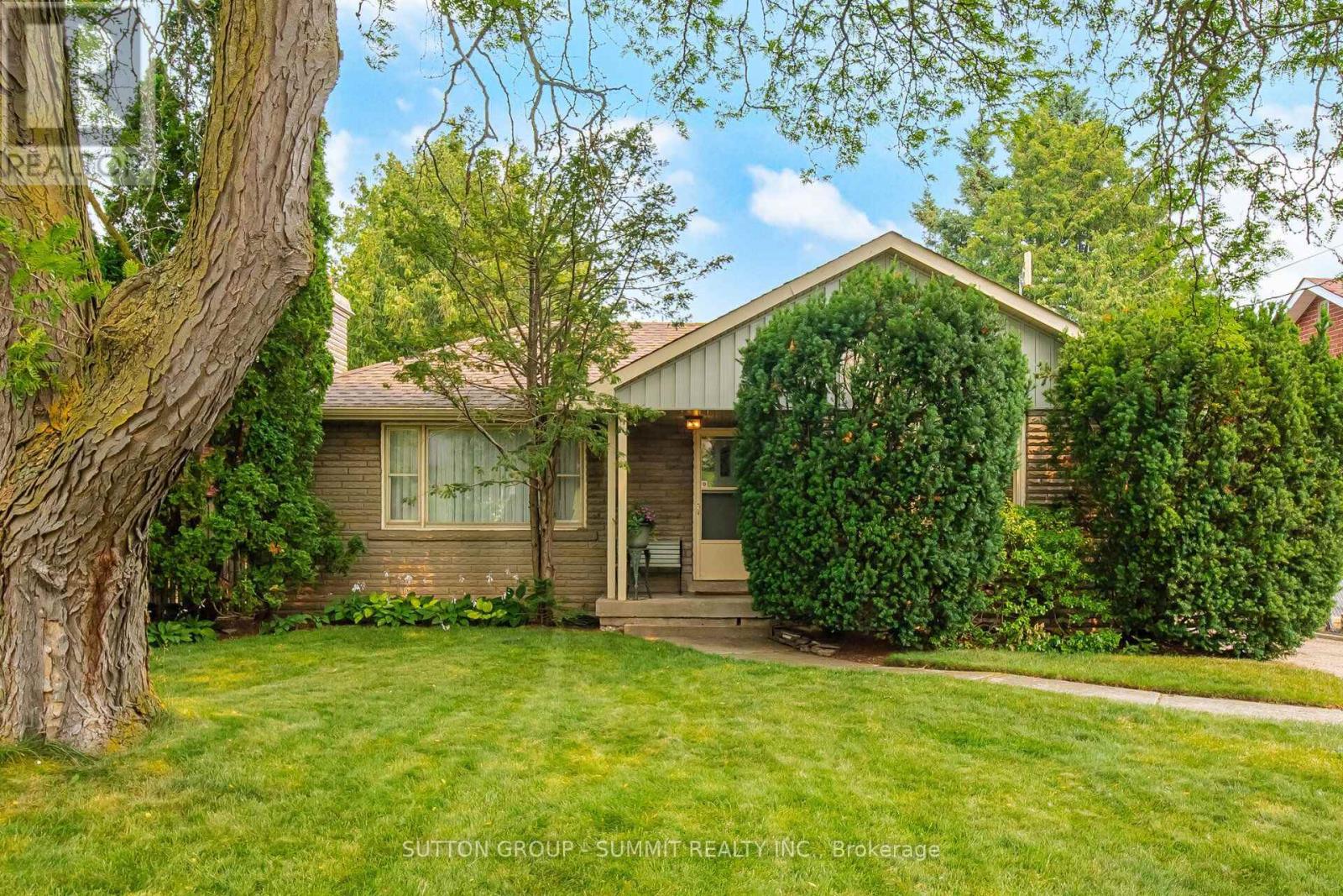 25 ARCH ROAD - 1