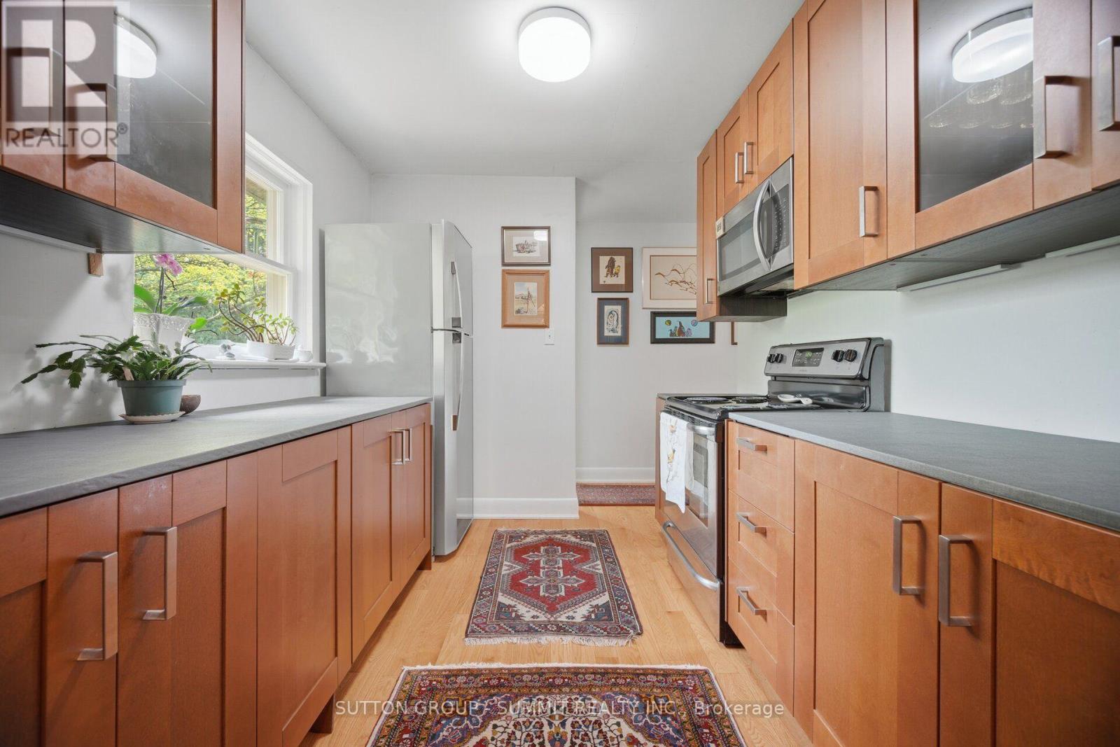 25 ARCH ROAD - 20