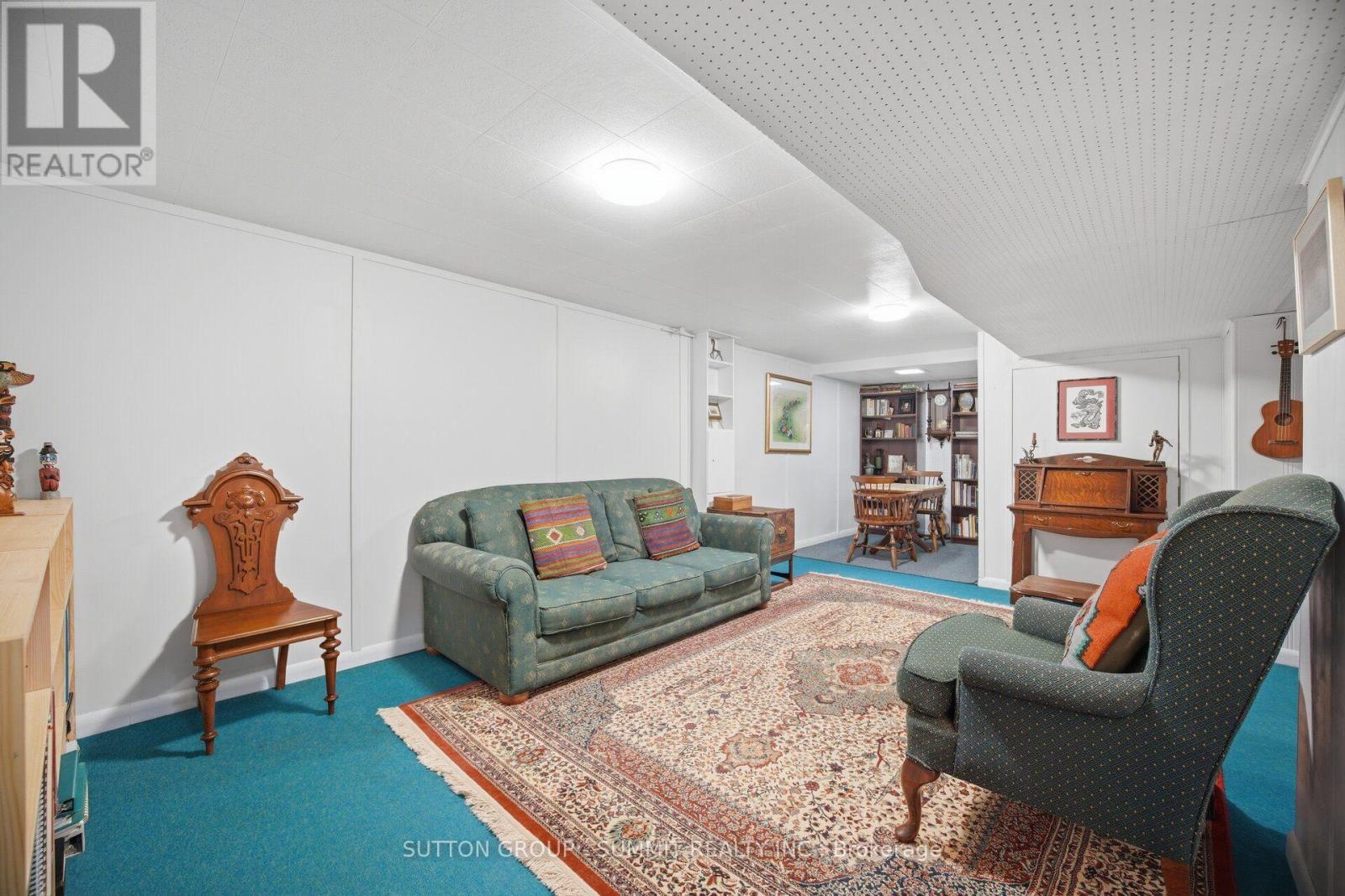 25 ARCH ROAD - 31